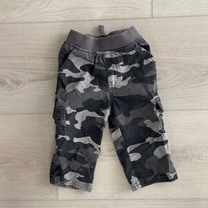 The Children's Place Camouflage Cargo Pants - Black and Gray